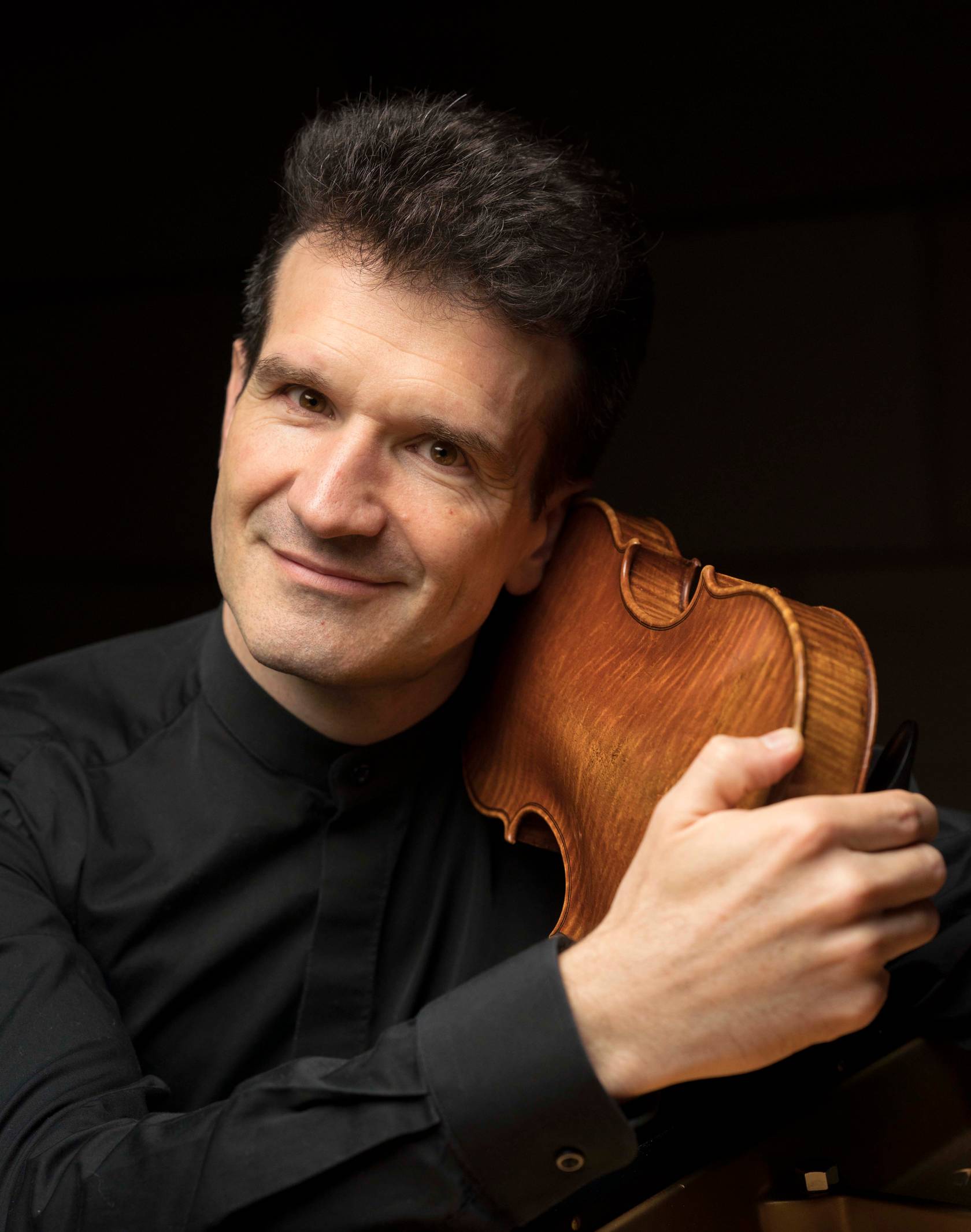 Цигуларят Светлин Русев